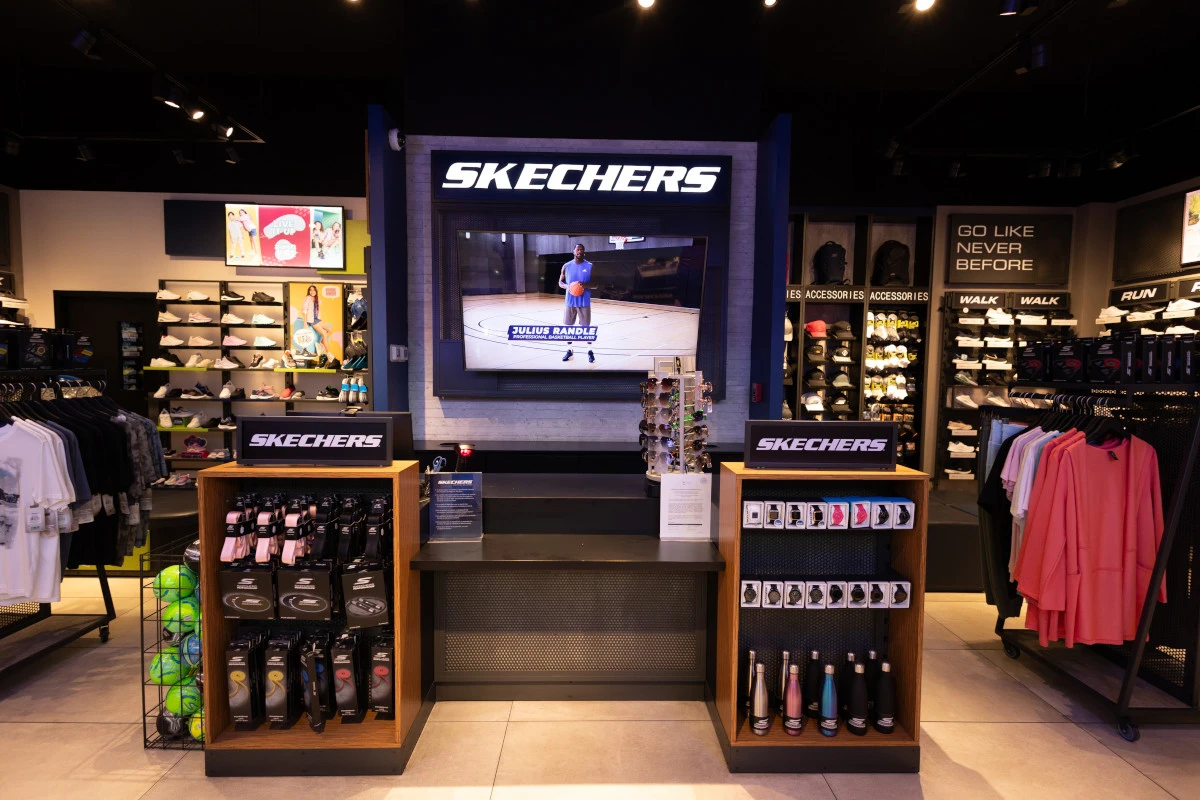 SKECHERS