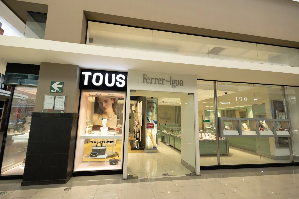 TOUS