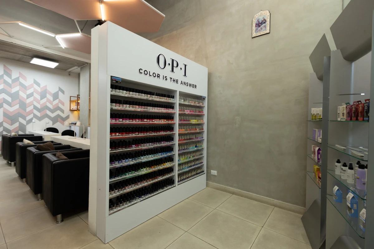 OPI NAIL BAR